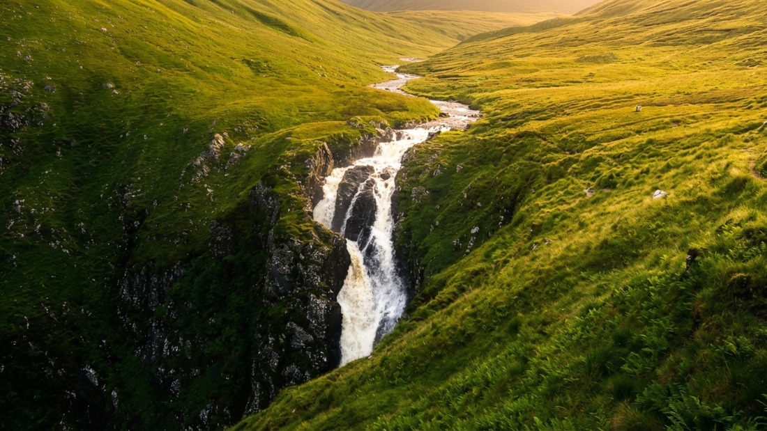 Luxury Scottish Stays next to a Waterfall