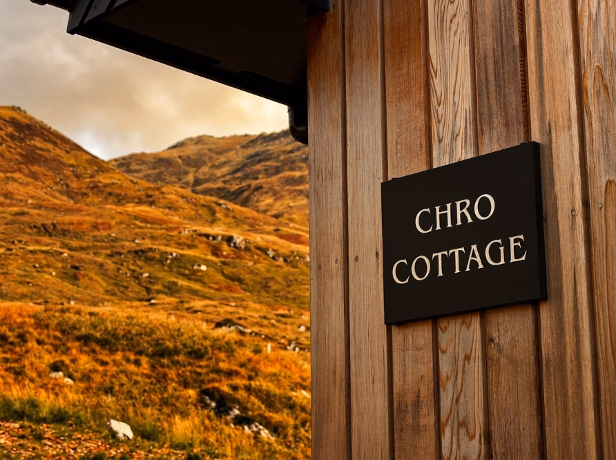 luxury scottish cottage in autumn